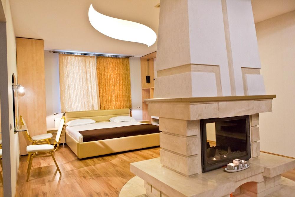 Hotel Olsi Chisinau Exterior photo